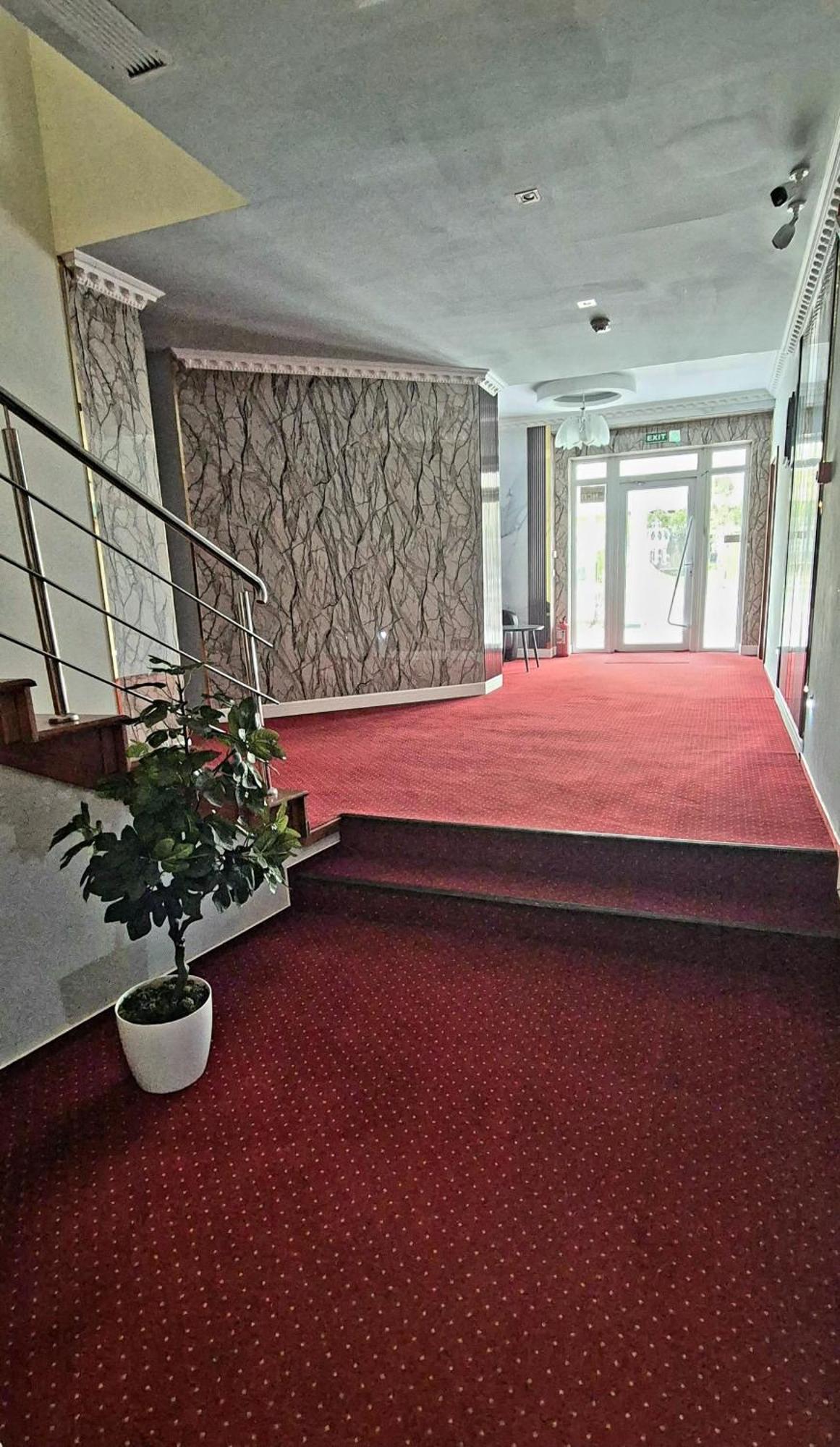 Hostel Orhideea Buzau Luaran gambar